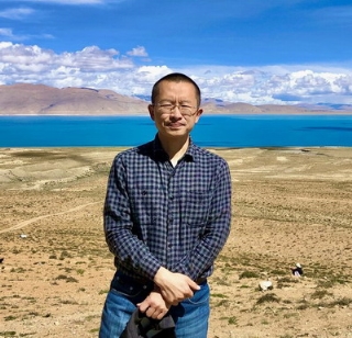 曾旭暉照片