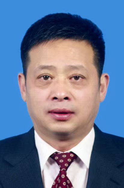 鄭泰安（藍底）.jpg